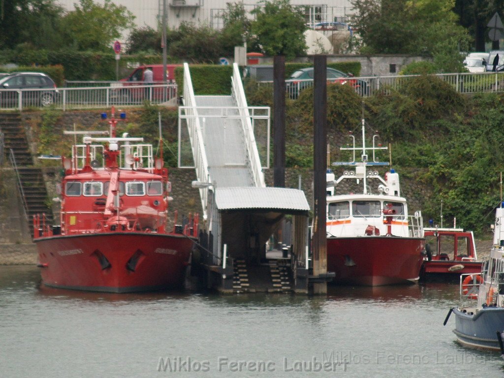 Feuerloeschboot 10-2      P009.JPG